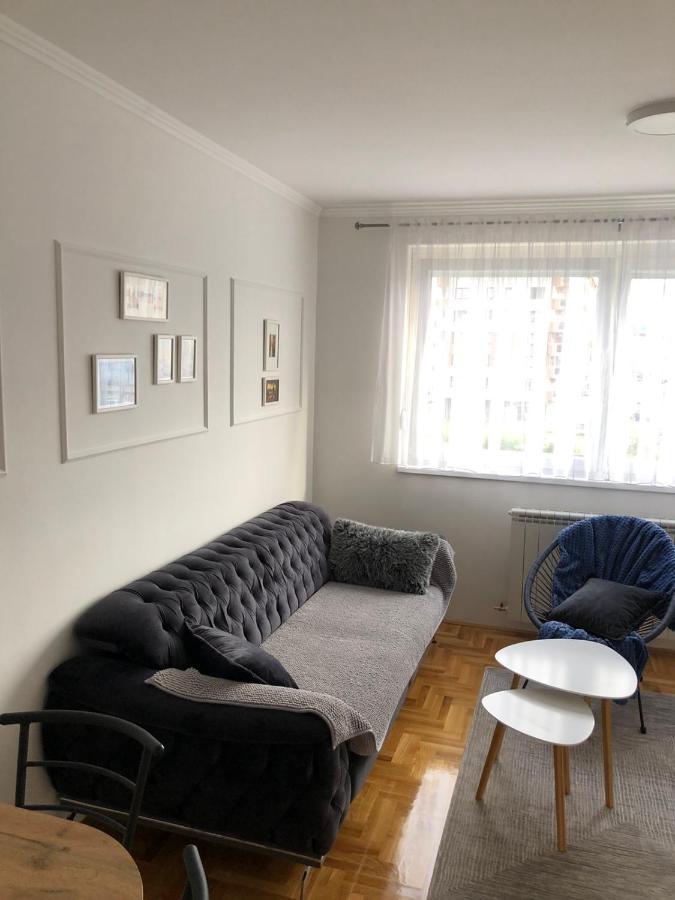 Apartman Ml Lukavica Екстер'єр фото